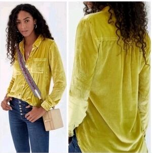 Pilcro Anthropologie Mara Velvet Button Up Shirt Women's 2 Yellow Long Sleeve